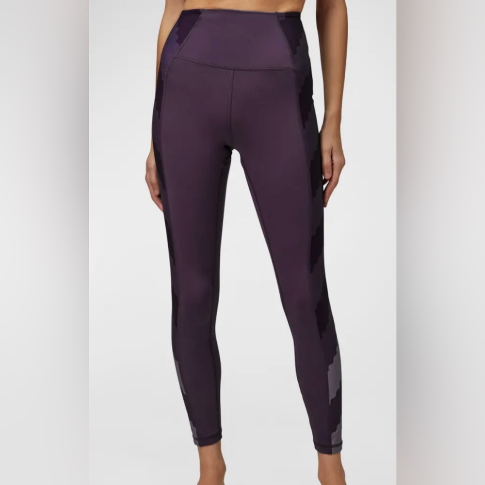 NWOT Spiritual Gangster Gia Dream Tech Leggings Size Medium